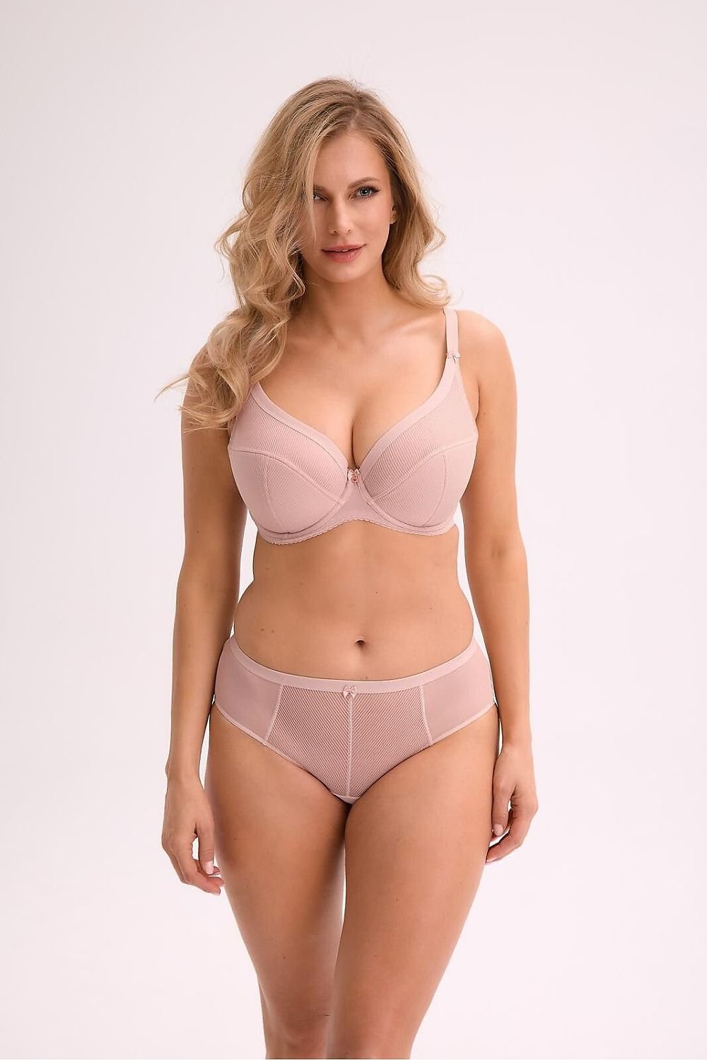 Semi - soft model 212768 Gaia - She Knows It